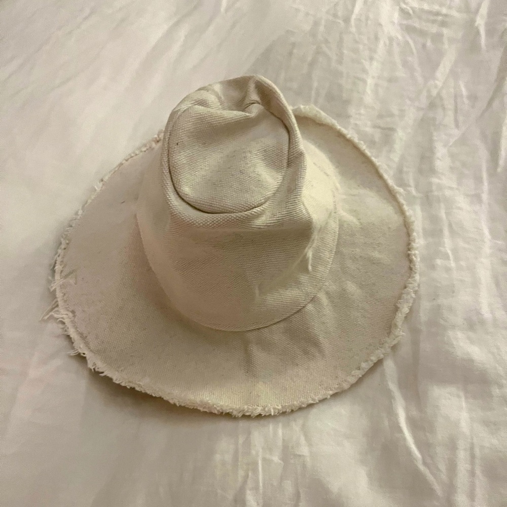 Magic canvas hat